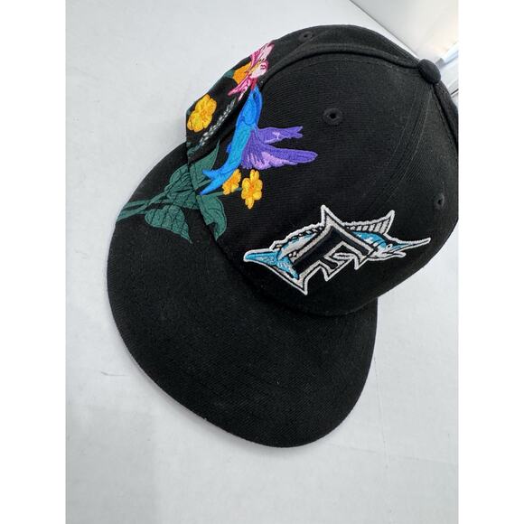 Florida Marlins New Era 59Fifty Blooming Fitted Hat Sz 7 1/8 Hummingbird - Picture 7 of 13